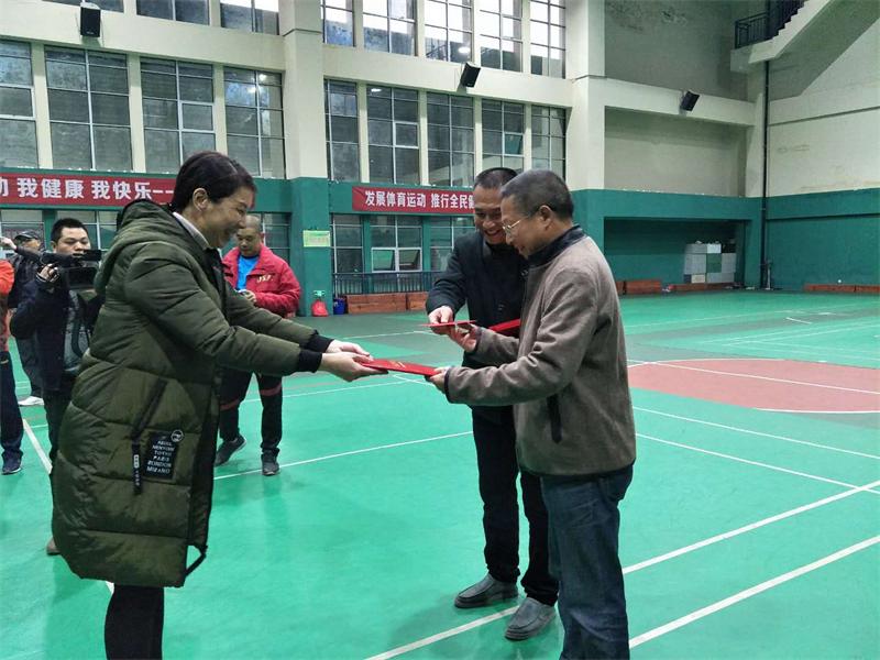 由福建易順建筑工程有限公司贊助《松溪全民健身運動會暨“易順杯”氣排球邀請賽》圓滿結束